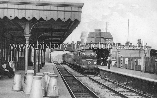North Eastern Railway Station, Waltham Cross, Herts. c.1906